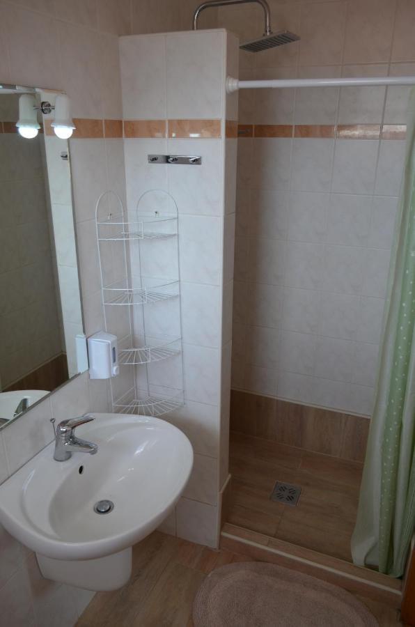 Gazlang Apartman Hajduszoboszlo Exterior photo